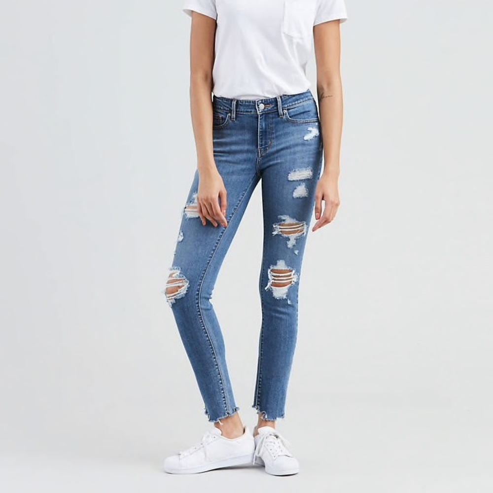 NEW!! Levi’s 711 Skinny Jeans